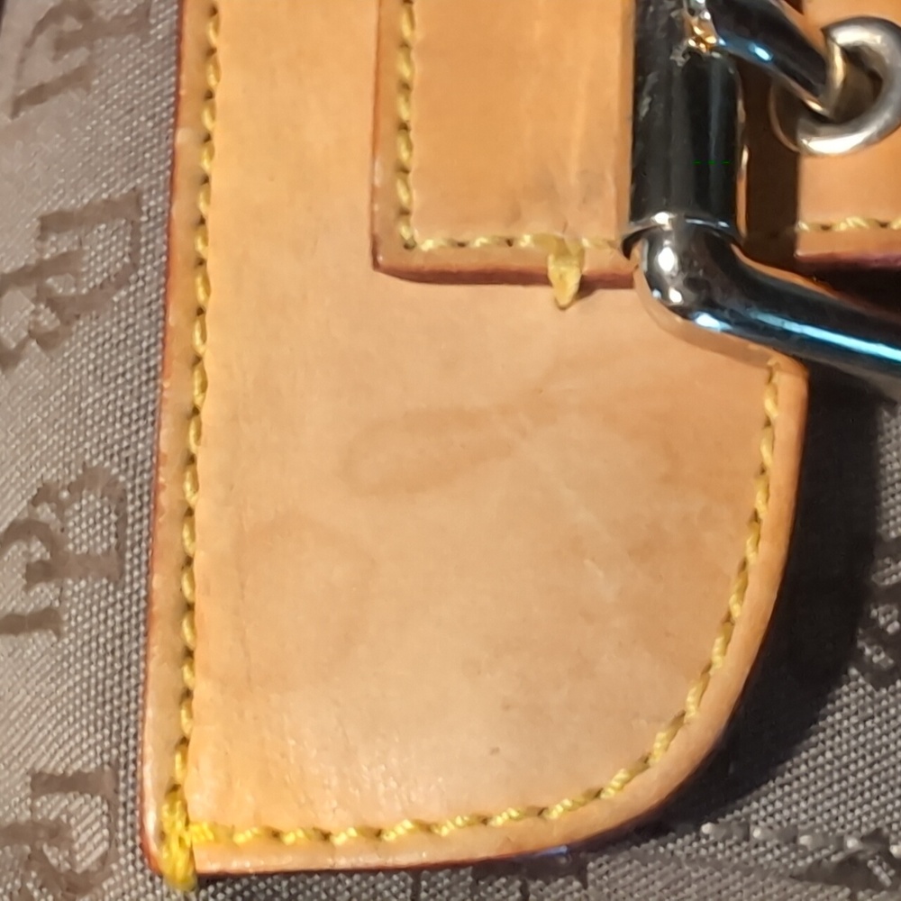 Dooney & Bourke Signature Light Brown Double Buckle Pockets Hobo Shoulder Purse - Picture 2 of 16